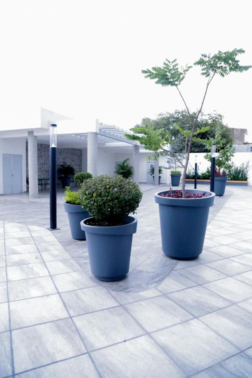 Comfort Flat In Guadalajara Bagian luar foto